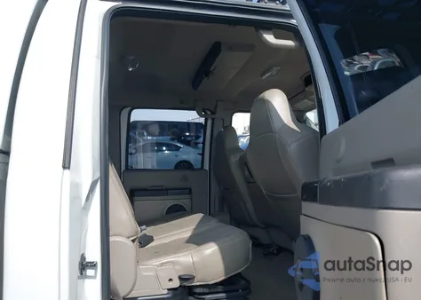 2008 Ford F-250 Fx4/Harley-Davidson/King Ranch/Lariat/Xl/Xlt z USA, uszkodzony, nr VIN 1FTSW21RX8EB02808